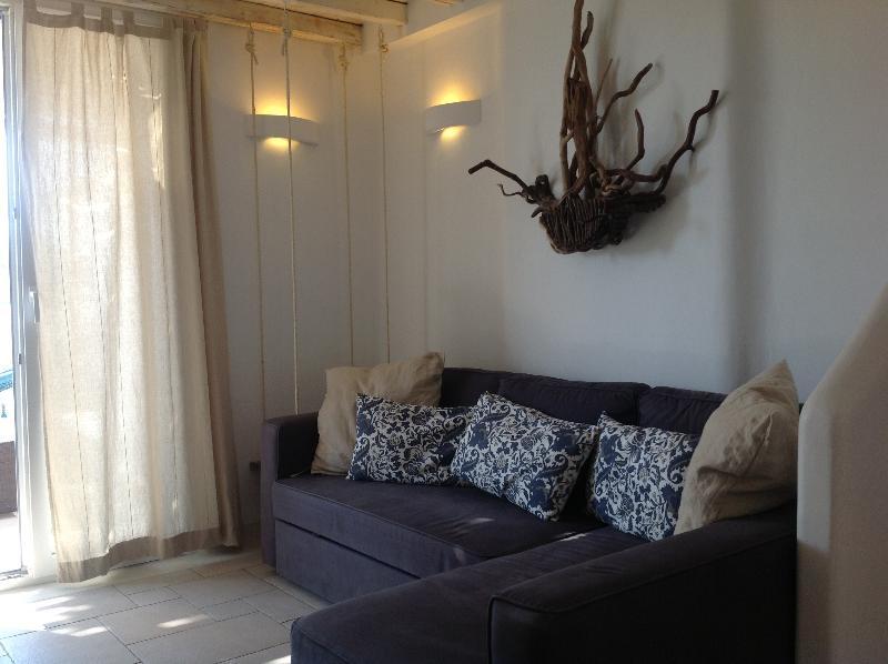 Blue, White And Grey Suites Ornos  Esterno foto